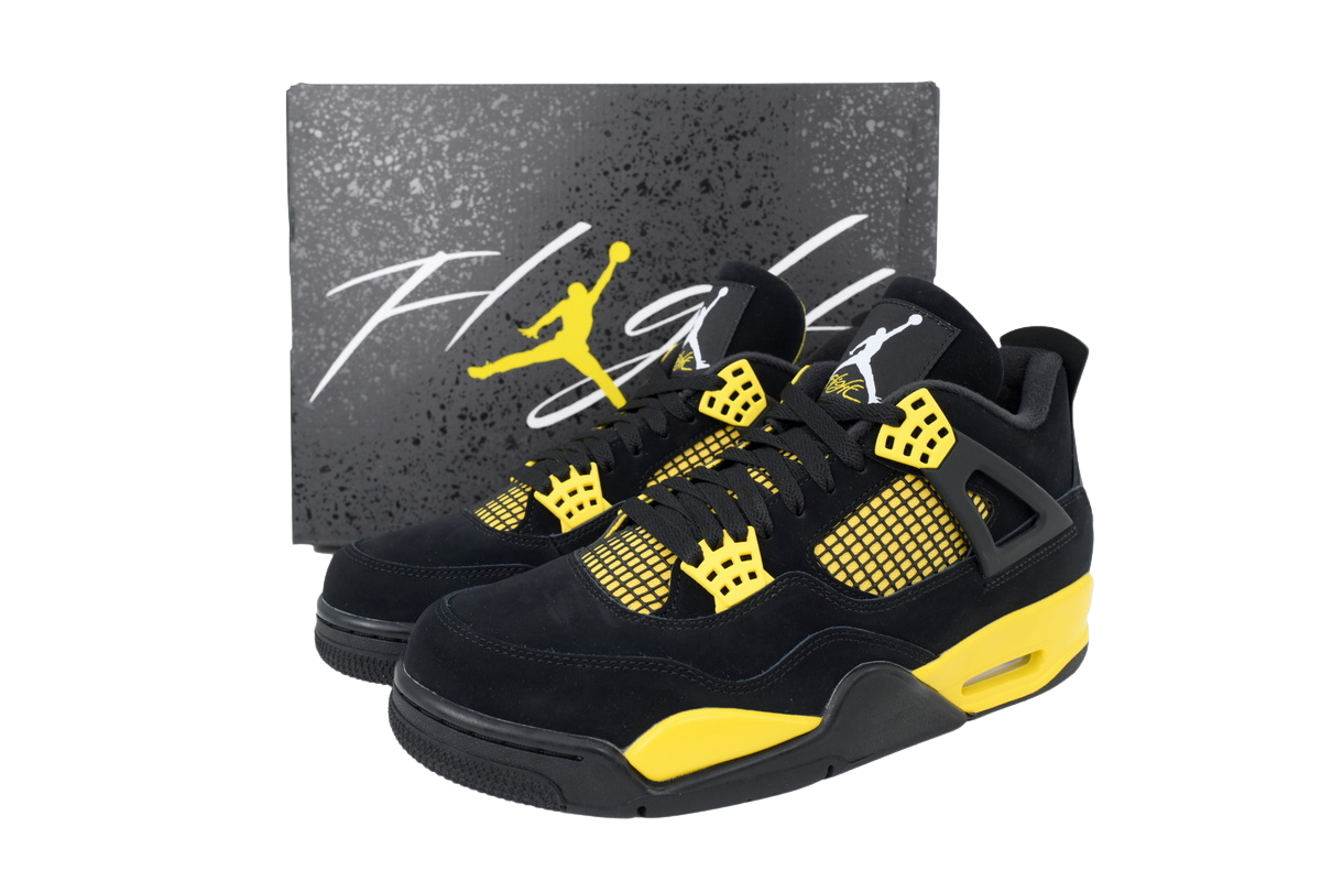 J4 Retro Sneaker