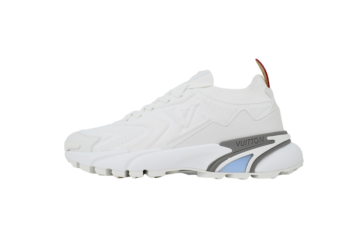 'Louis V' Style Trainer