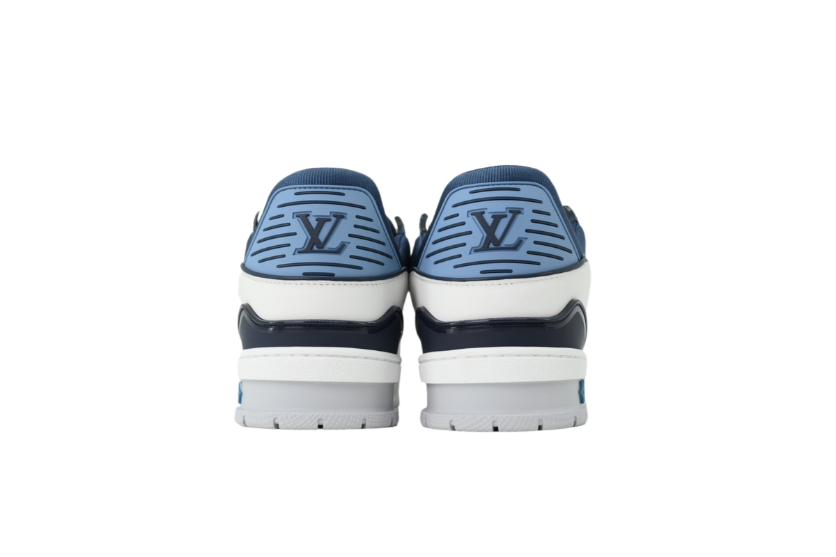 'Louis V' Trainer