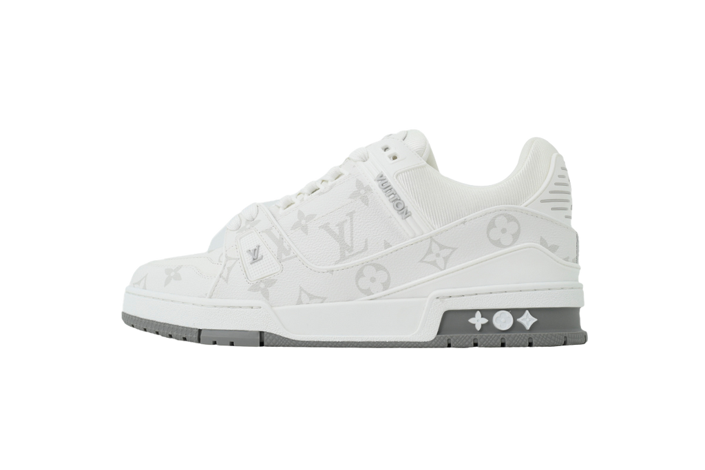 'Louis V' Trainer