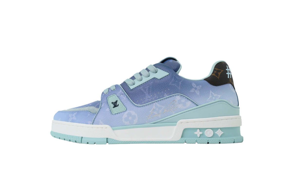 'Louis V' Trainer