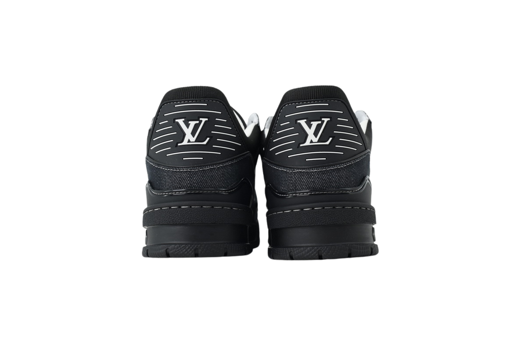 'Louis V' Trainer