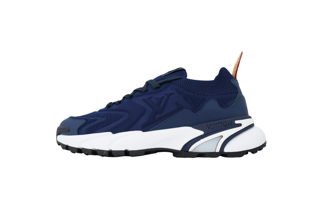 'Louis V' Style Trainer